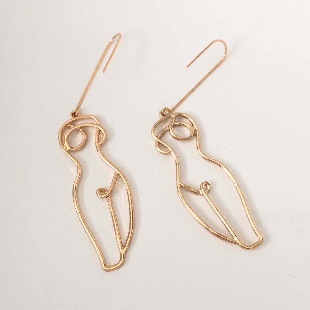 New Abstract Female Nude Body Earrings Gold Tone - Picture 4 of 7